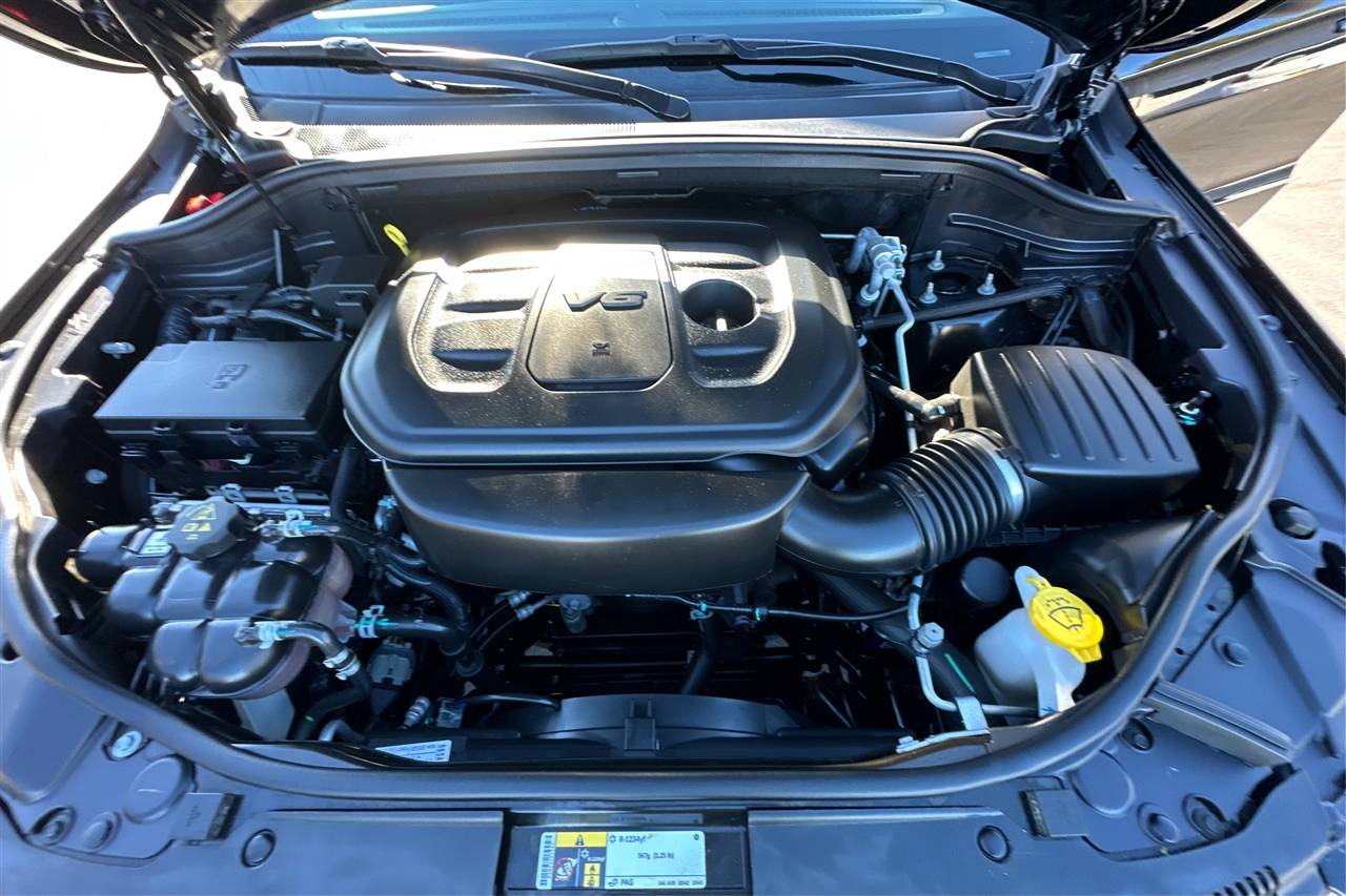 Jeep Grand Cherokee Laredo 4D SUV 4WD 2021