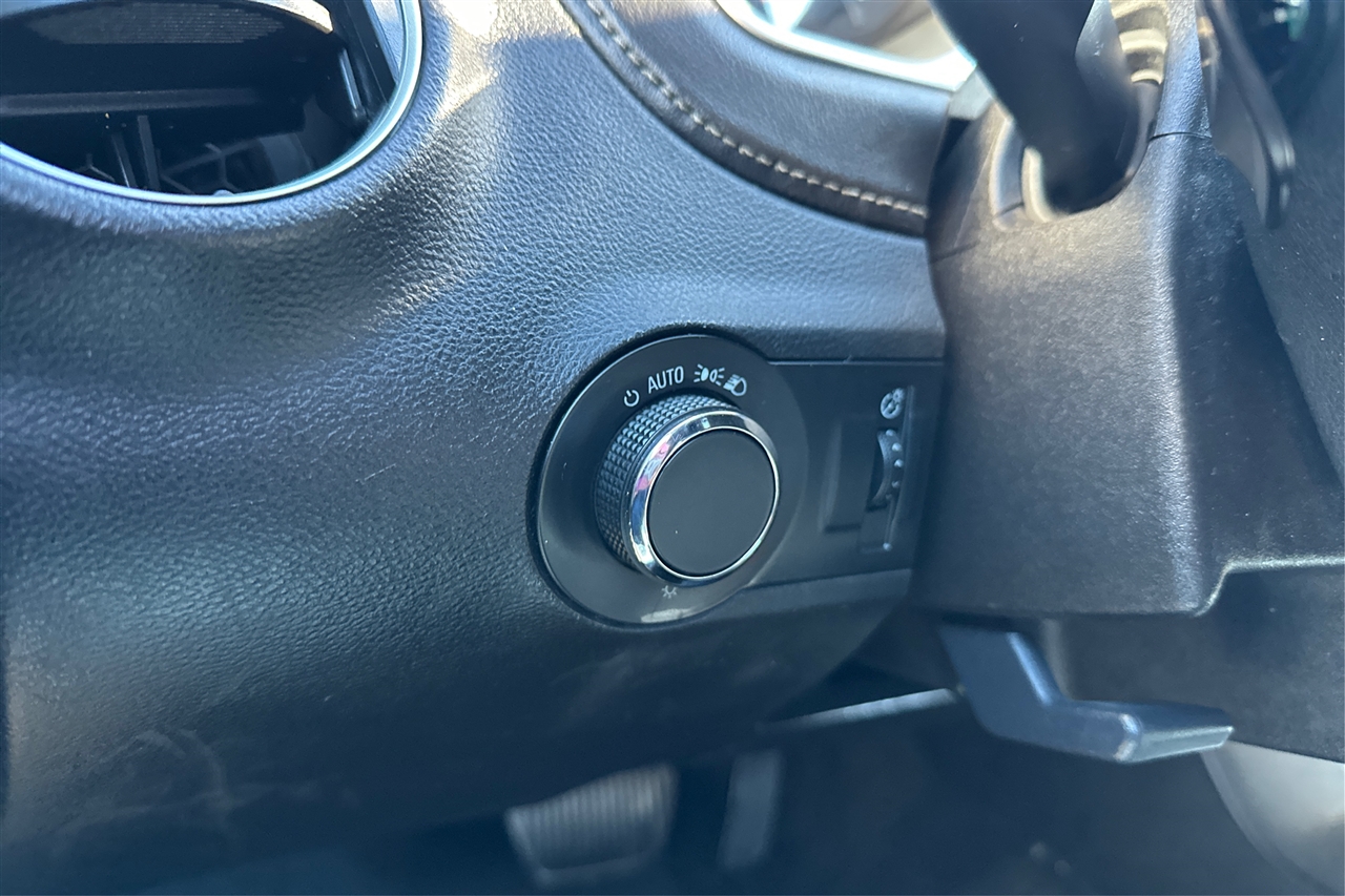 Chevrolet Camaro LS 2D Coupe 2012