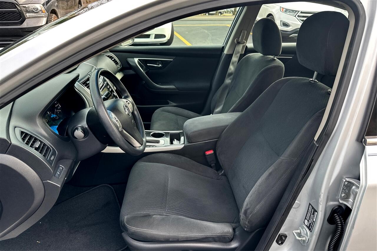 Nissan Altima S 4D Sedan 2.5 2014