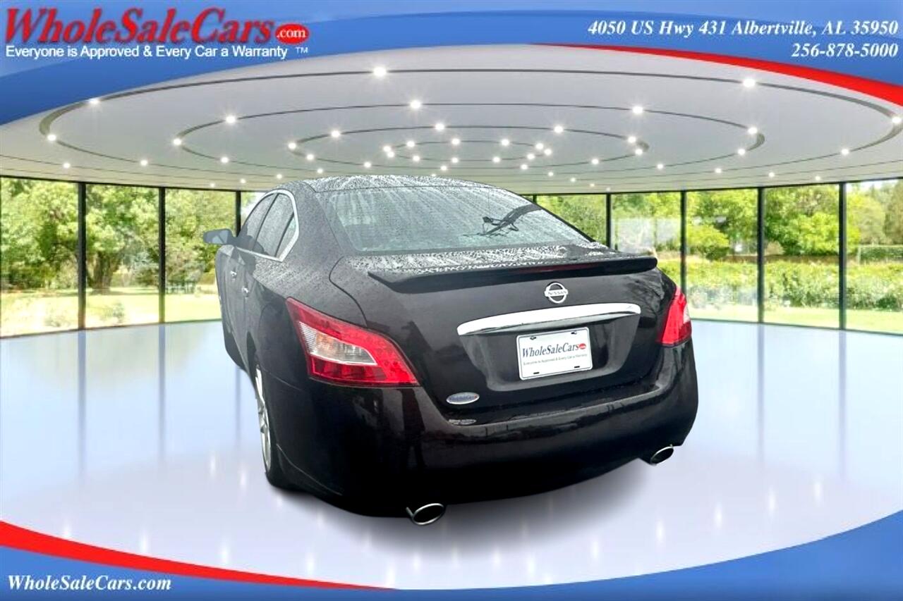 Nissan Maxima S 4D Sedan 2011