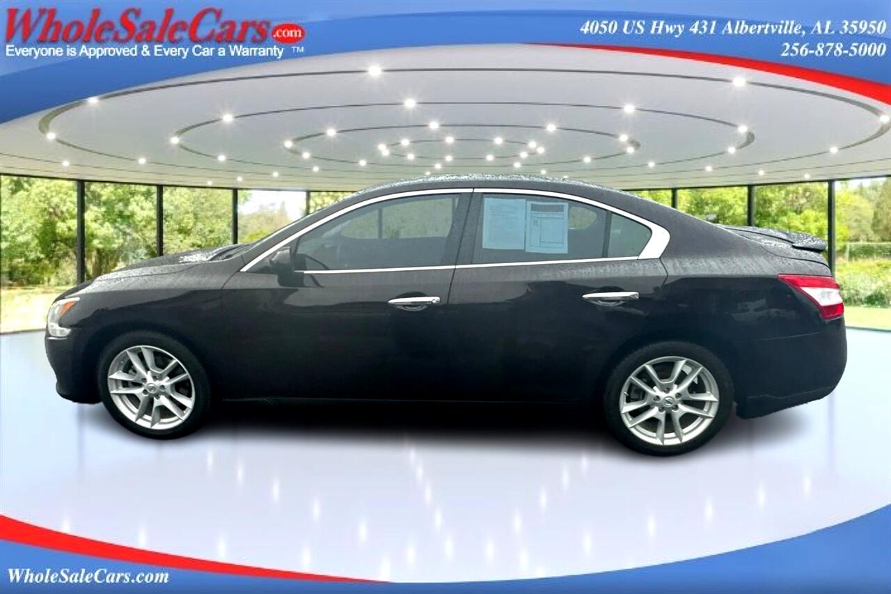 Nissan Maxima S 4D Sedan 2011