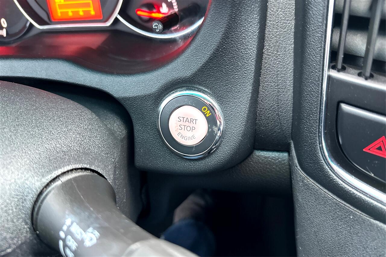 Nissan Maxima S 4D Sedan 2011