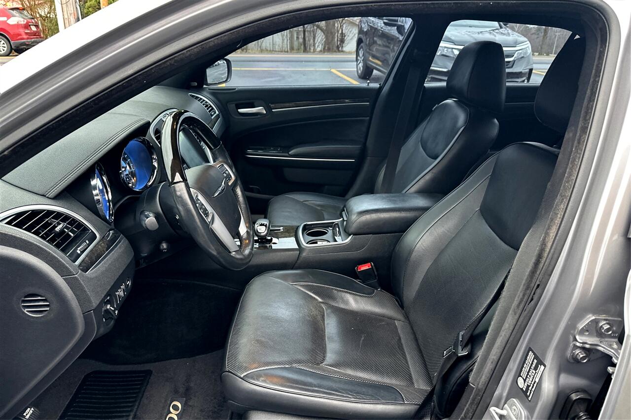 Chrysler 300 C 4D Sedan V6 2013