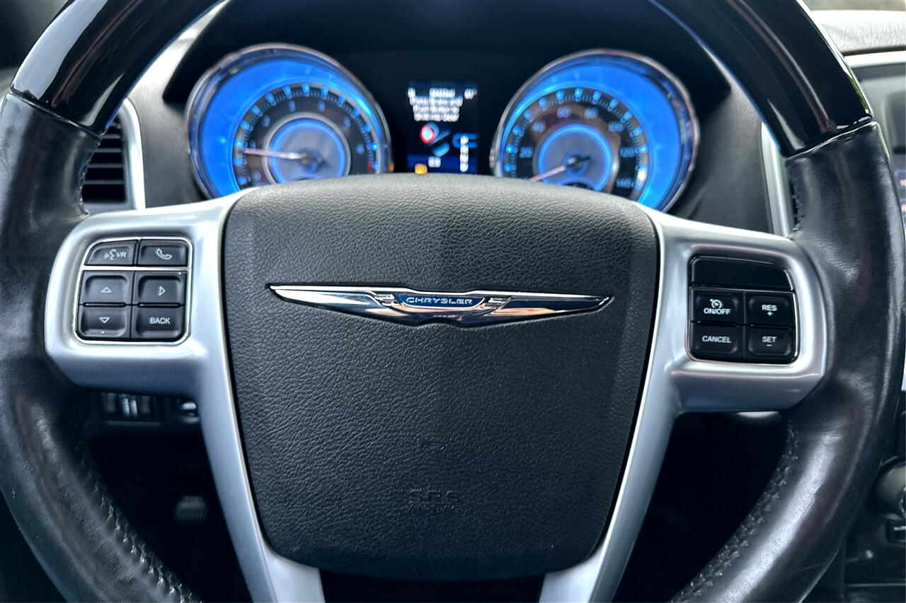 Chrysler 300 C 4D Sedan V6 2013