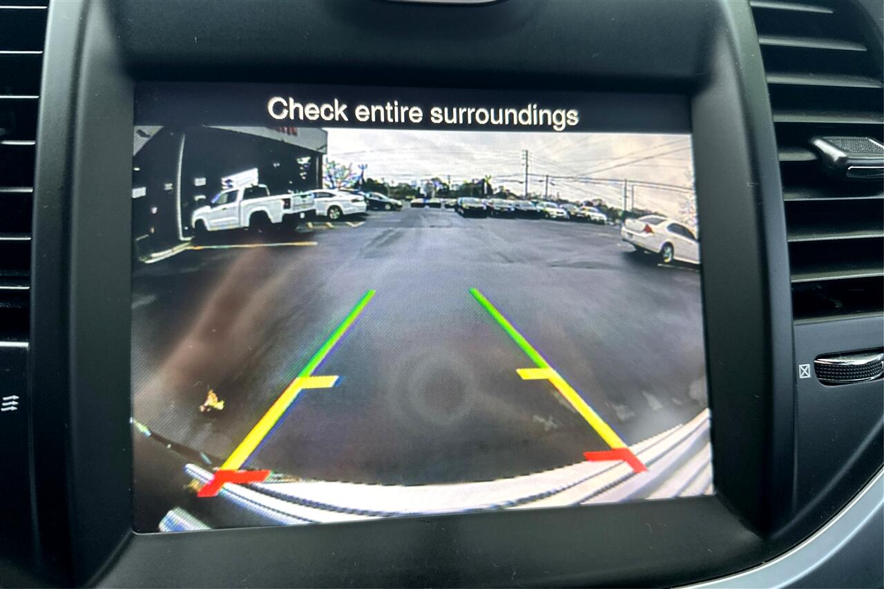 Chrysler 300 C 4D Sedan V6 2013