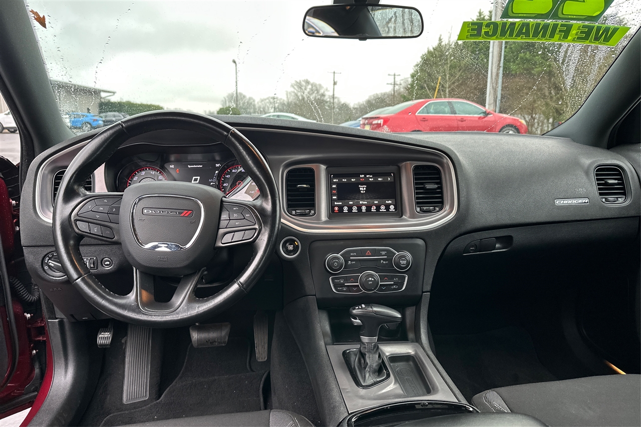 Dodge Charger SXT 4D Sedan 2022