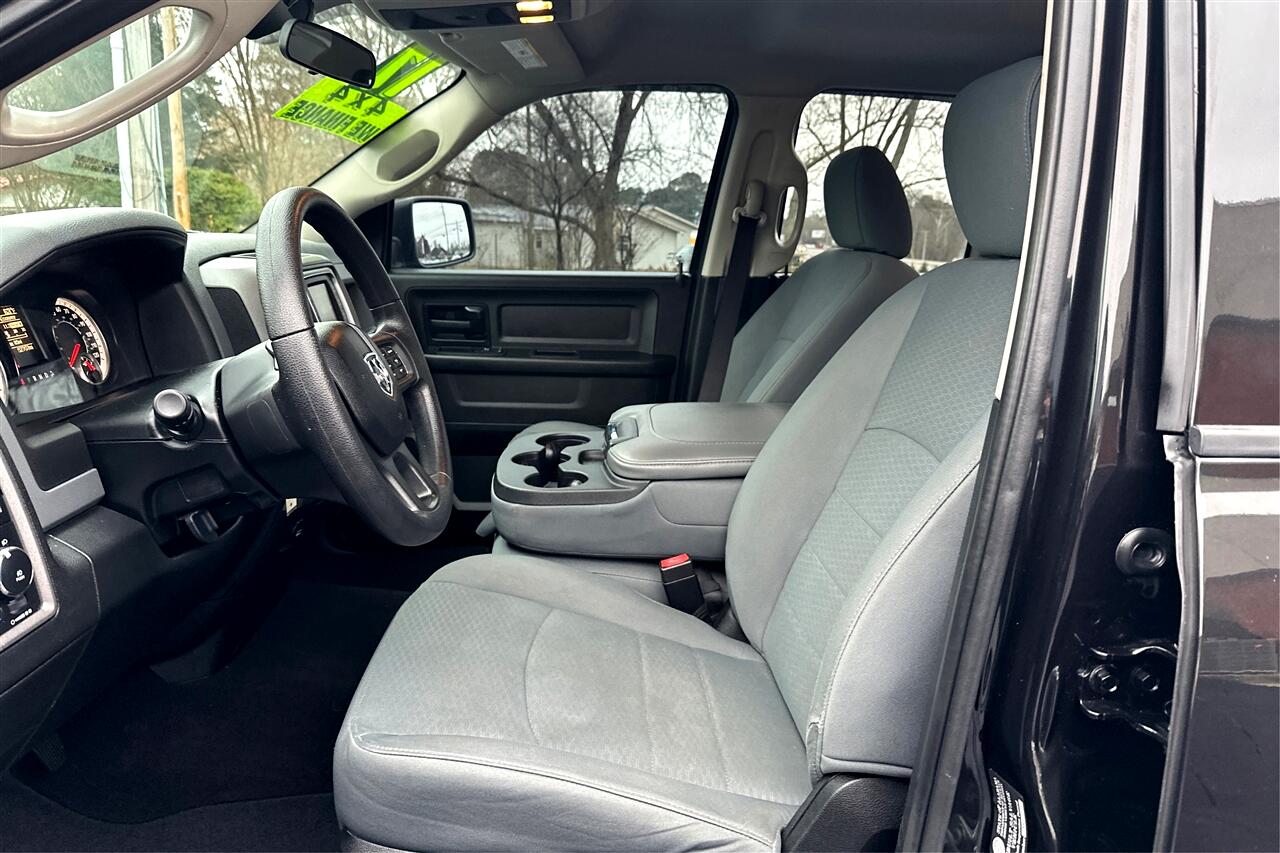 RAM 1500 ST Crew Cab 4WD 2017