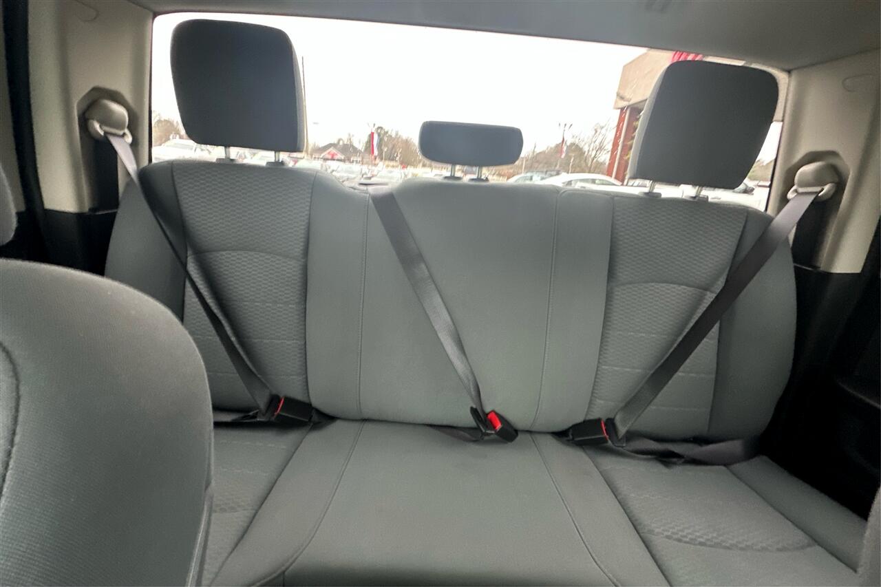 RAM 1500 ST Crew Cab 4WD 2017