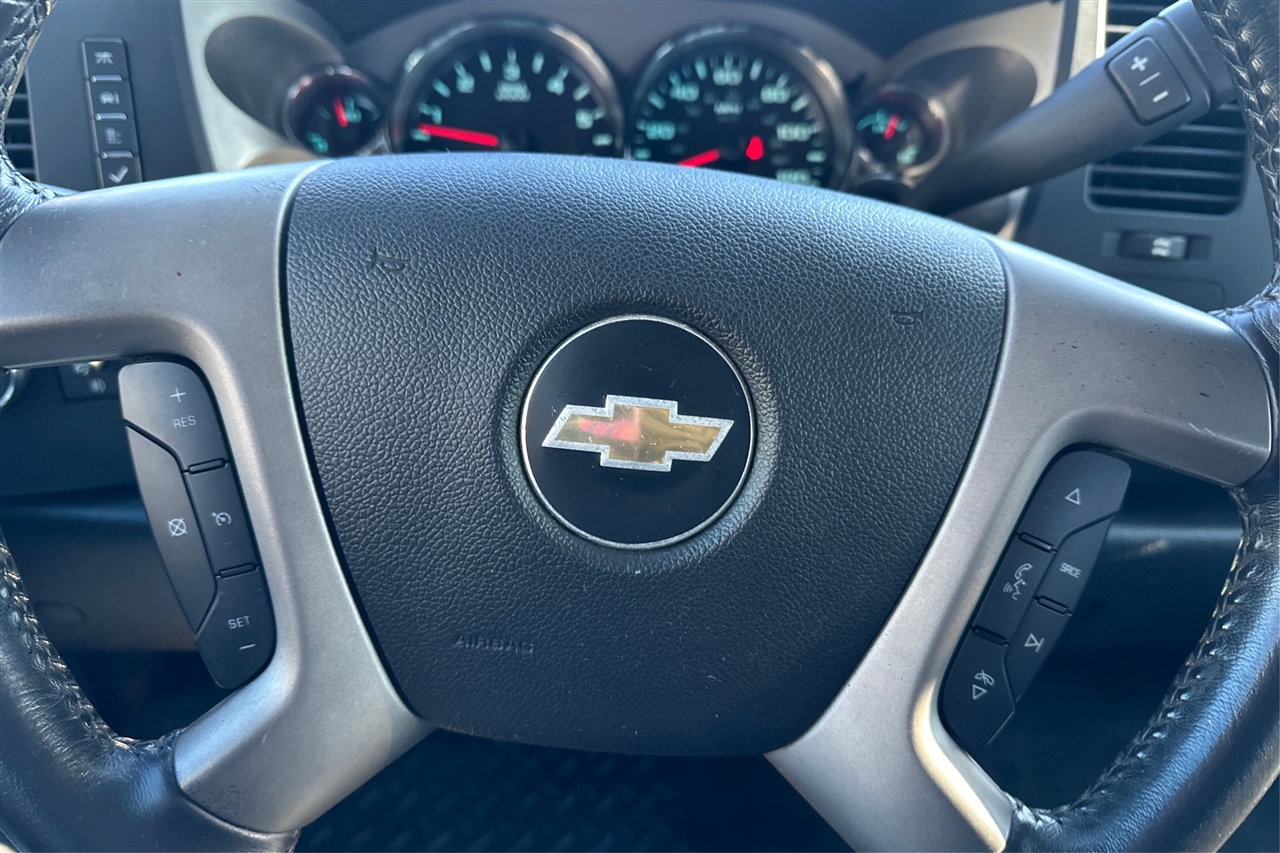 Chevrolet Silverado 1500 4WD Ext Cab 134.0" LT 2013