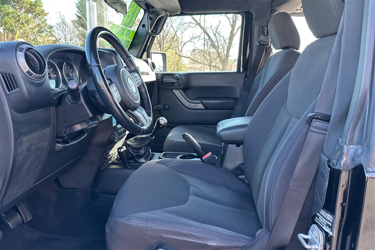 Jeep Wrangler Sport 2D SUV 4WD 2018