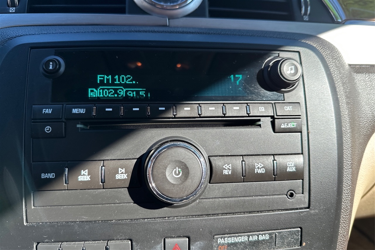 Buick Enclave Premium 4D SUV FWD 2012