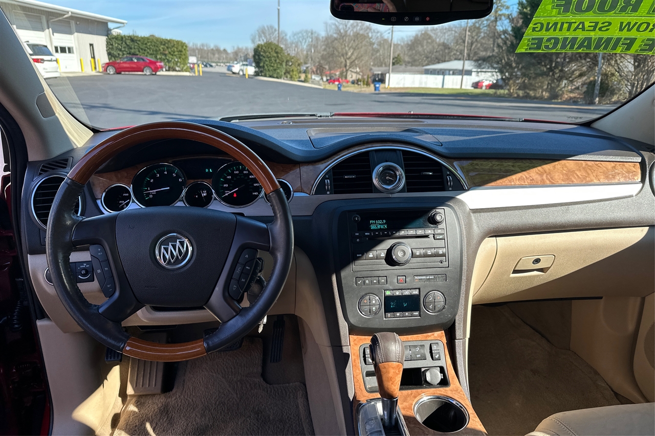 Buick Enclave Premium 4D SUV FWD 2012