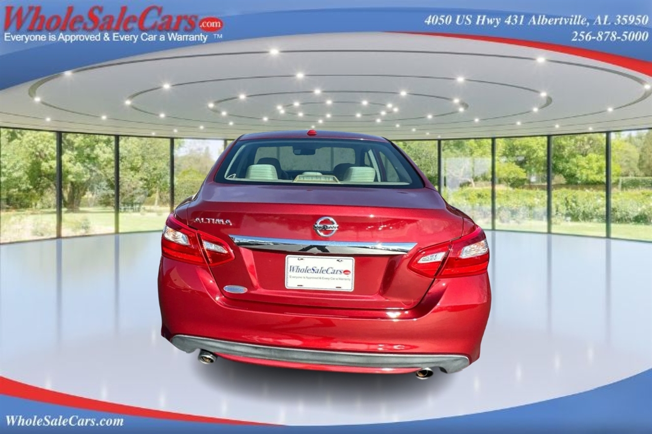 Nissan Altima SV 4D Sedan 2.5 2016