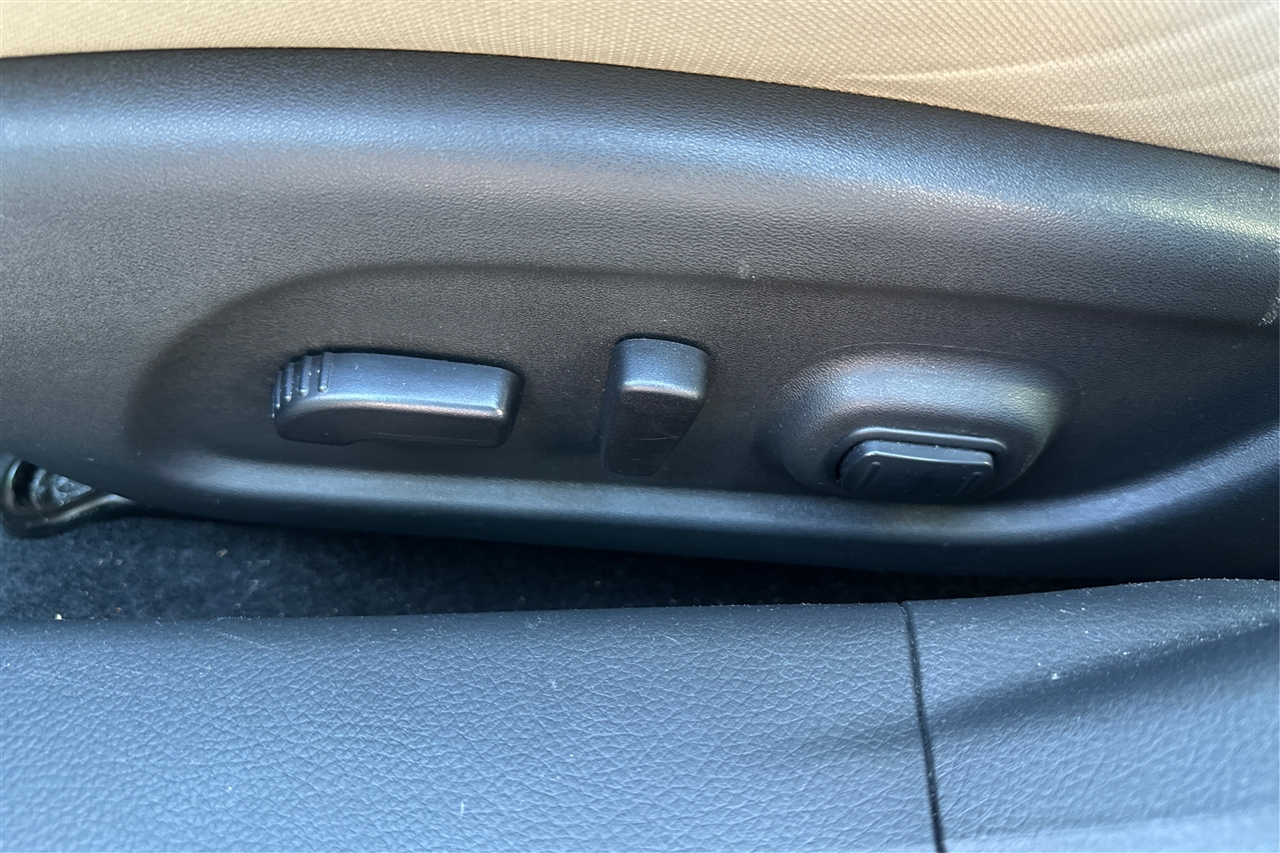 Nissan Altima SV 4D Sedan 2.5 2016