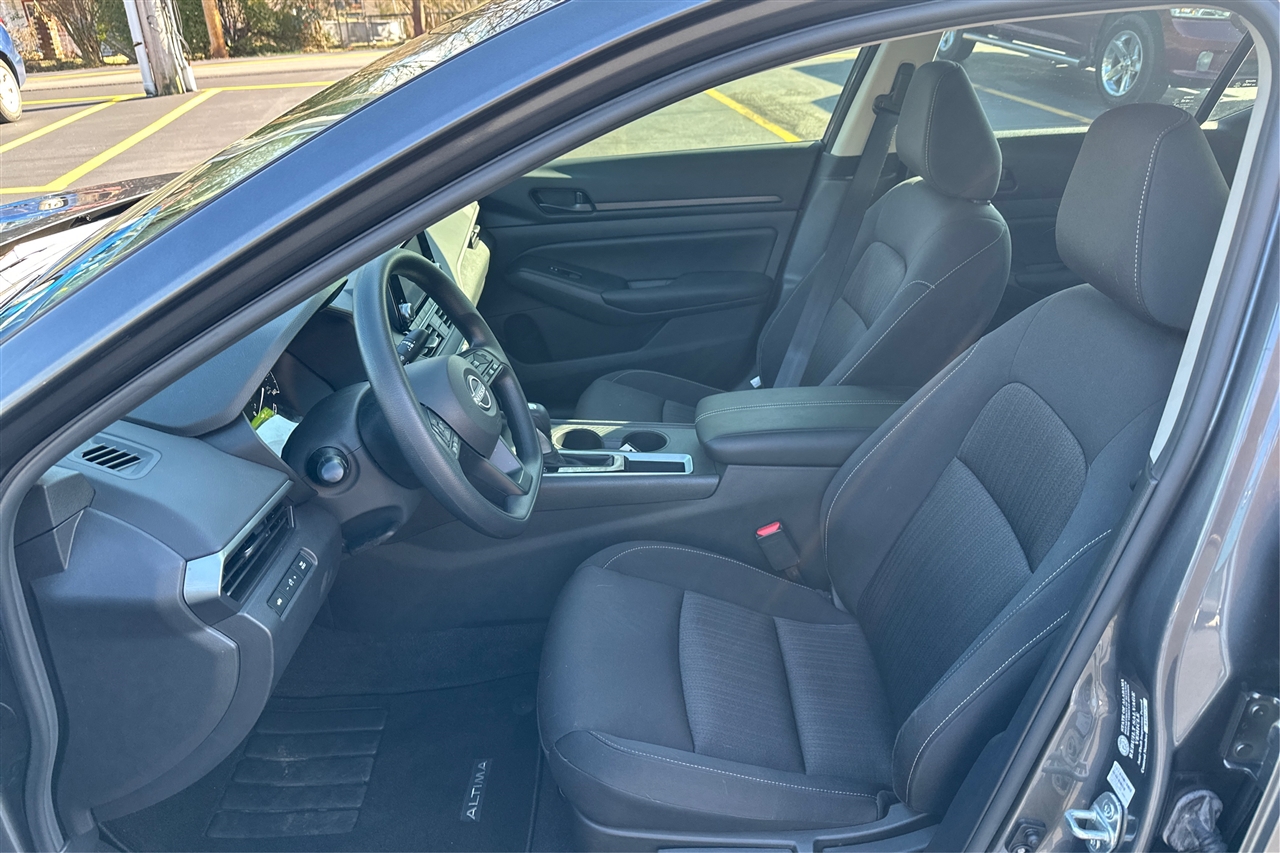 Nissan Altima S 4D Sedan 2.5 2024