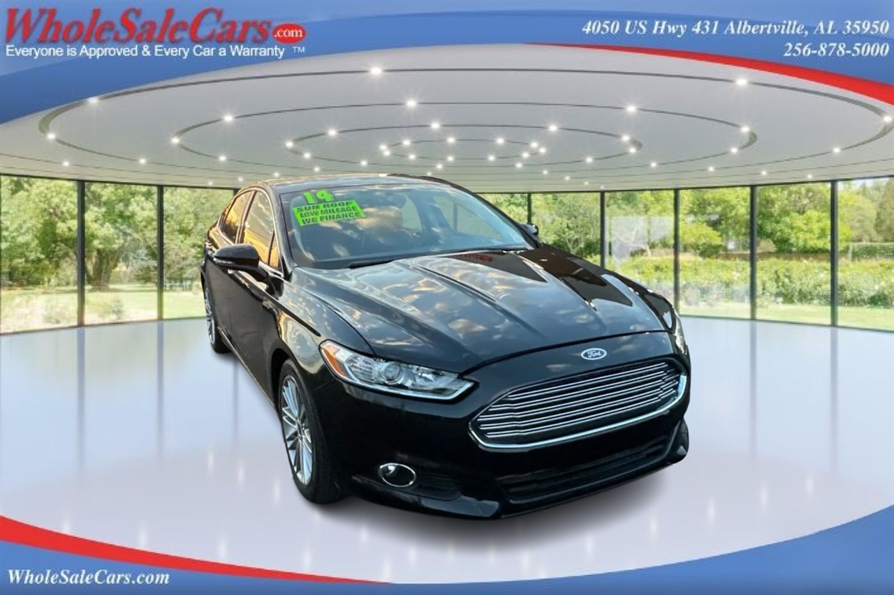 Ford Fusion SE 4D Sedan 2014