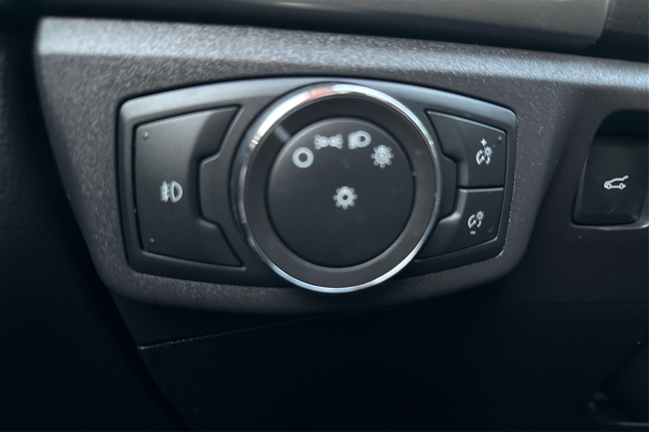 Ford Fusion SE 4D Sedan 2014