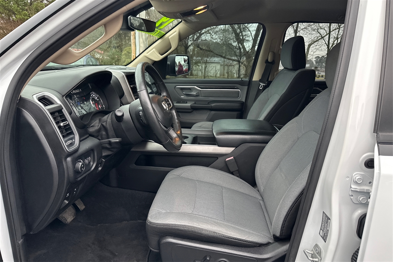 RAM 1500 Big Horn Crew Cab 2WD SWB 2019