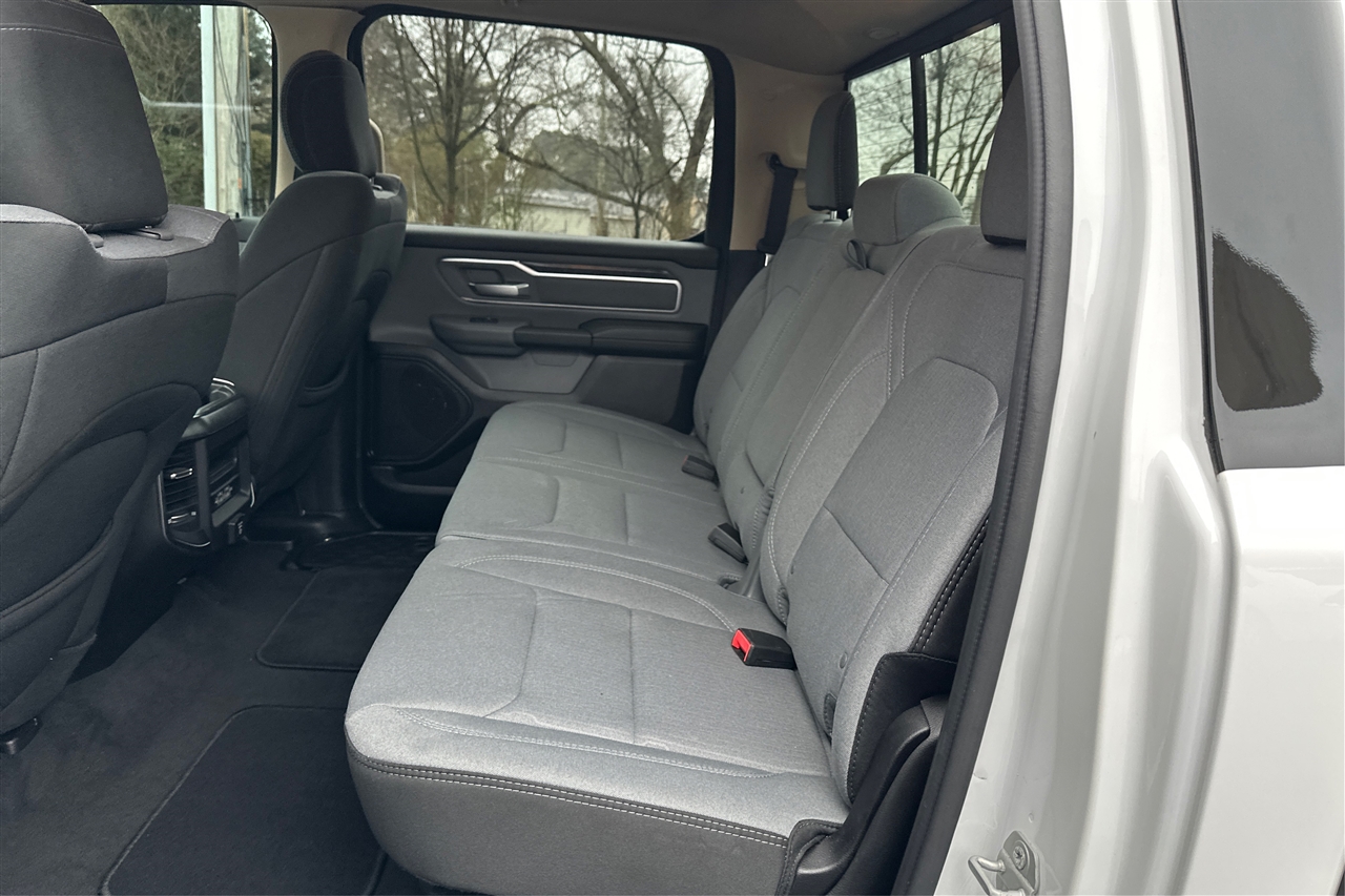 RAM 1500 Big Horn Crew Cab 2WD SWB 2019