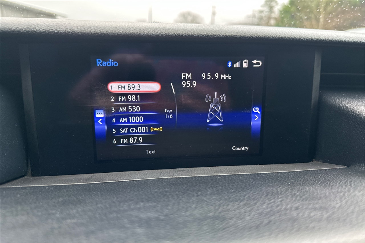 Lexus IS 300 4D Sedan 2018