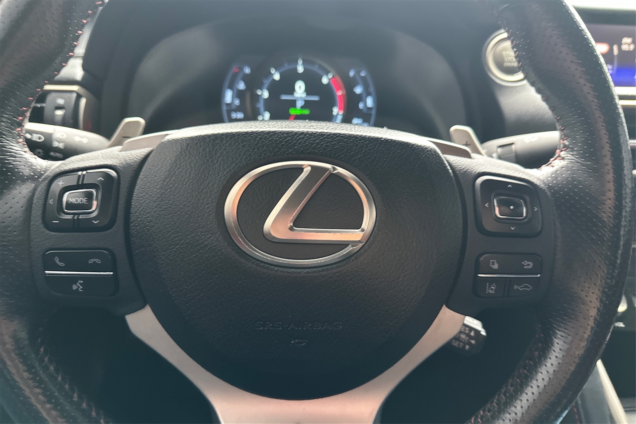 Lexus IS 300 4D Sedan 2018