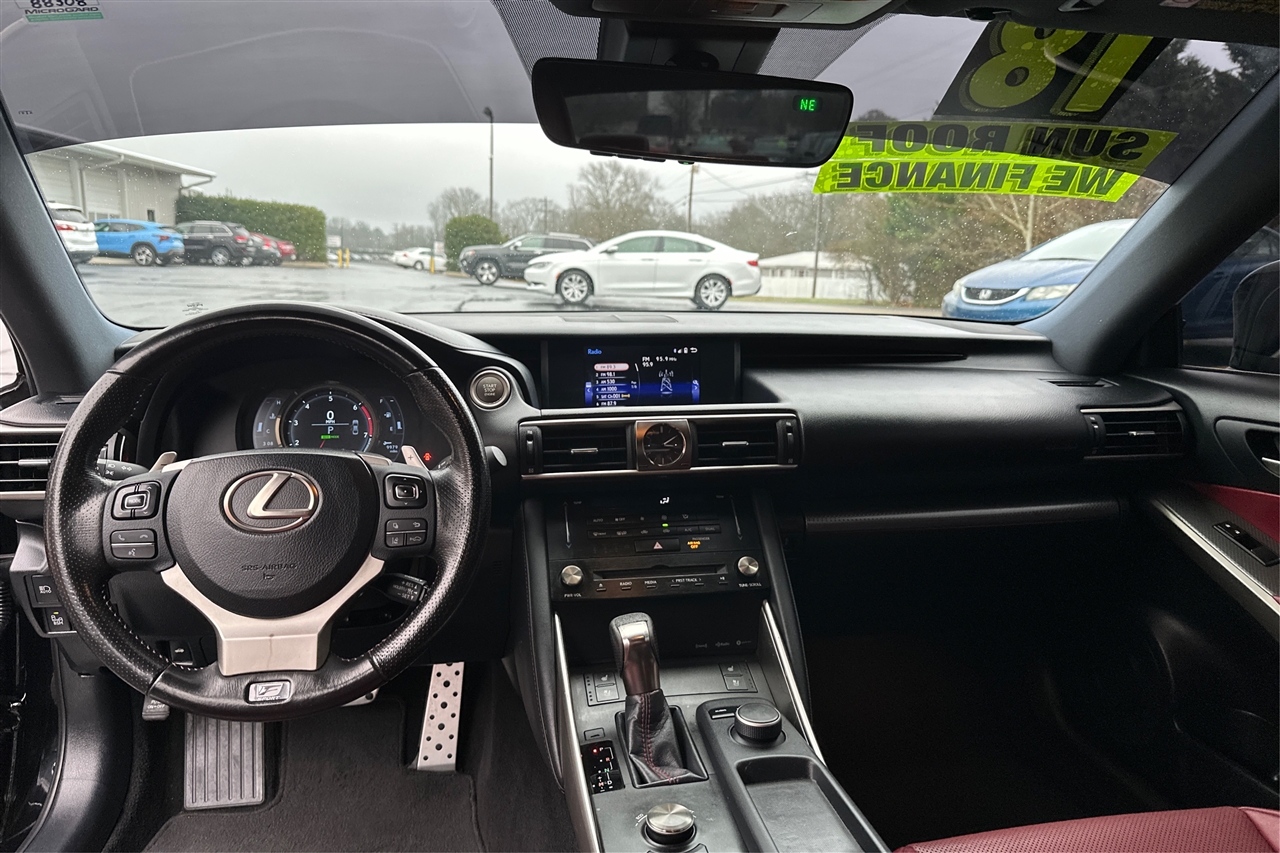 Lexus IS 300 4D Sedan 2018
