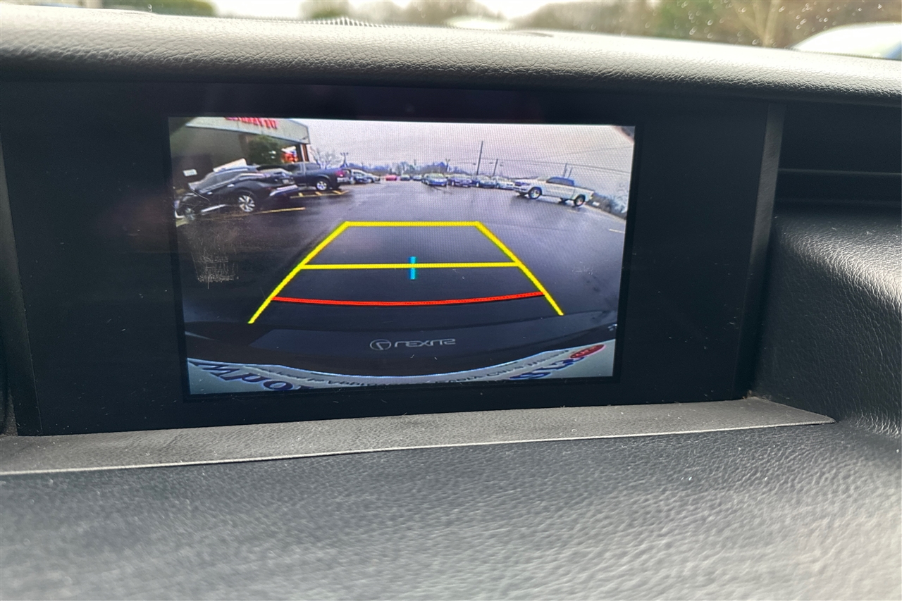 Lexus IS 300 4D Sedan 2018