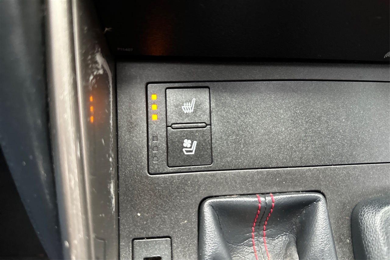 Lexus IS 300 4D Sedan 2018