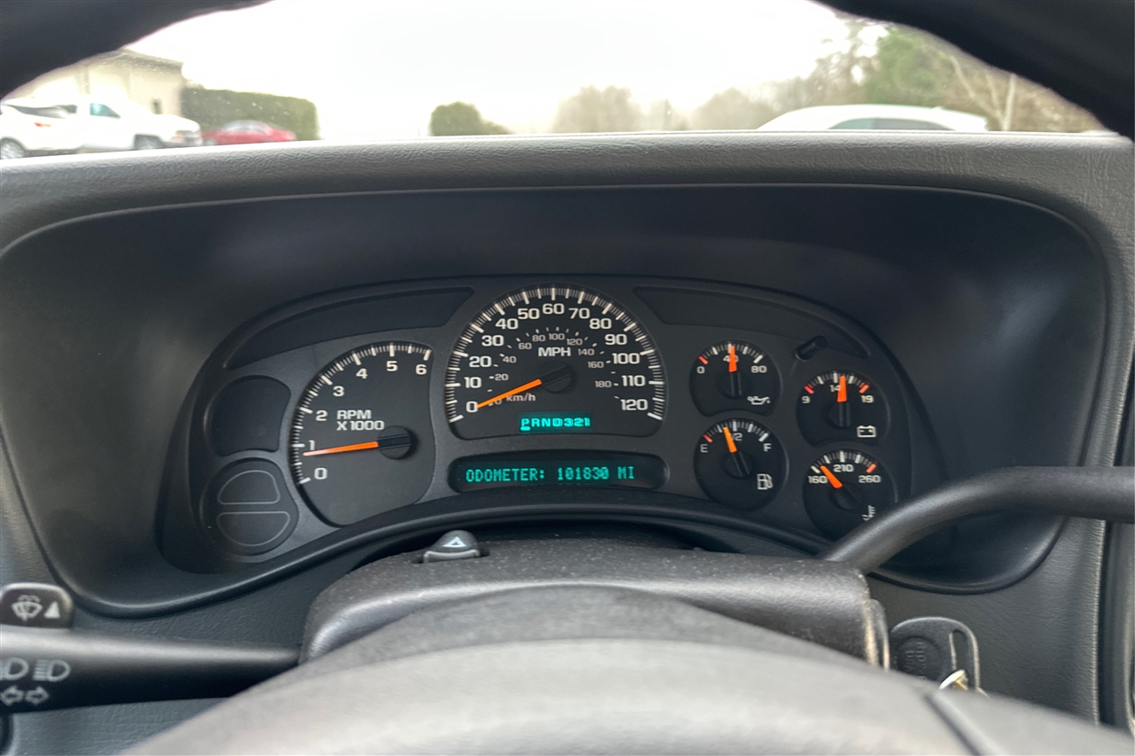 Chevrolet Silverado 1500 Base Ext Cab 4WD 4D 2004