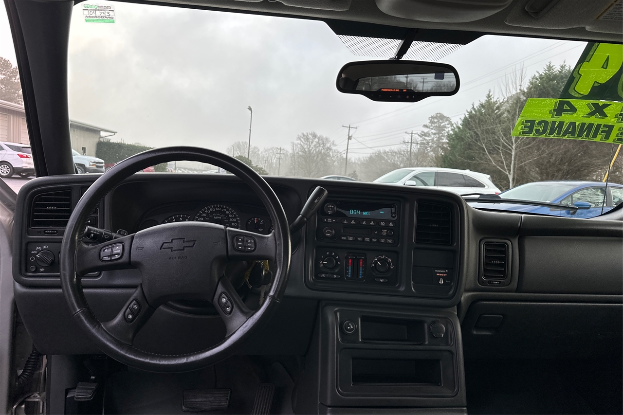 Chevrolet Silverado 1500 Base Ext Cab 4WD 4D 2004