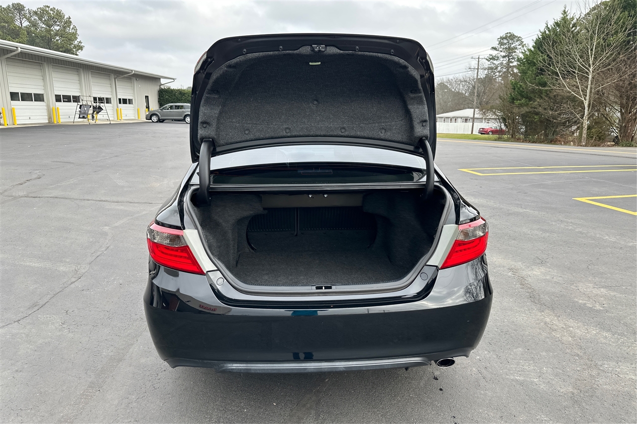 Toyota Camry SE 4D Sedan 2017