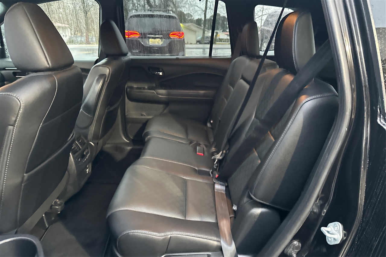 Honda Passport Touring 4D SUV FWD 2021