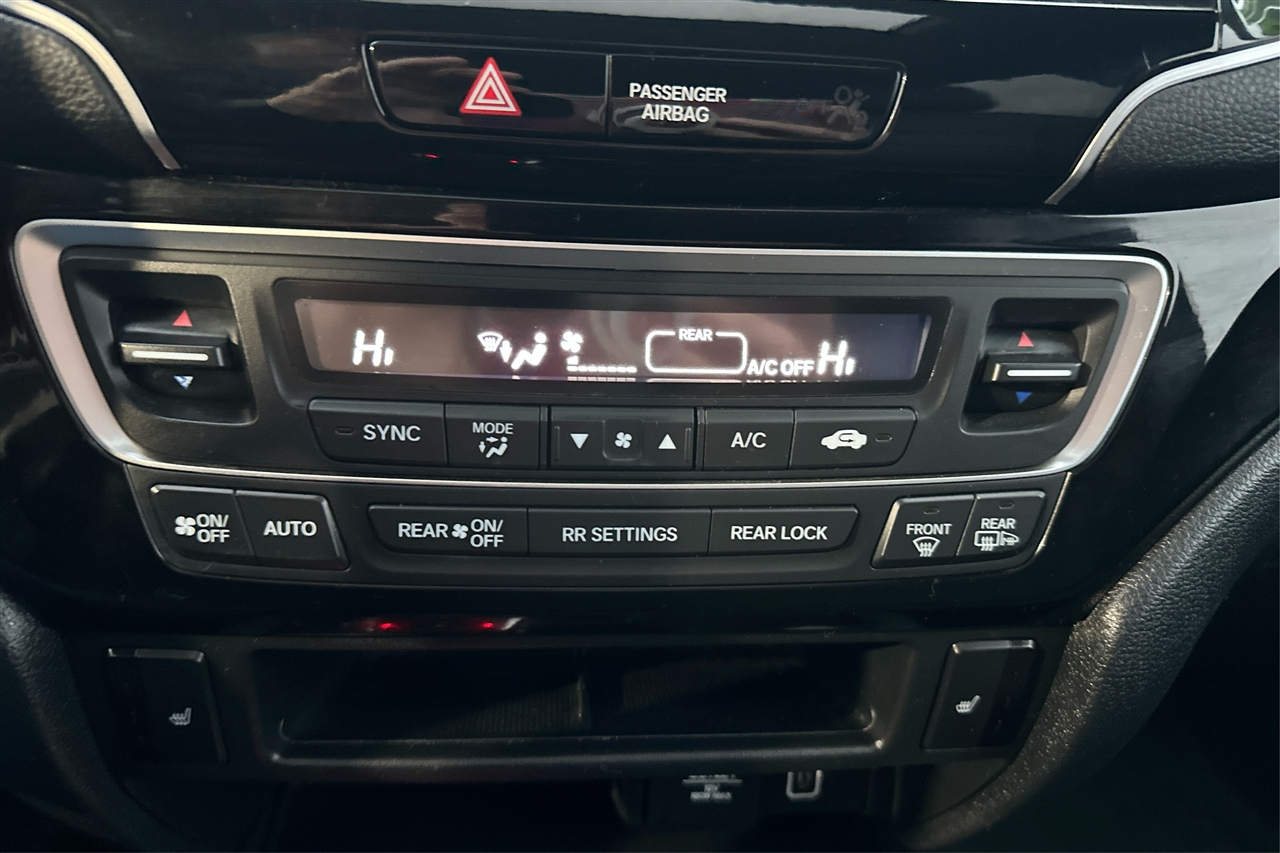 Honda Passport Touring 4D SUV FWD 2021