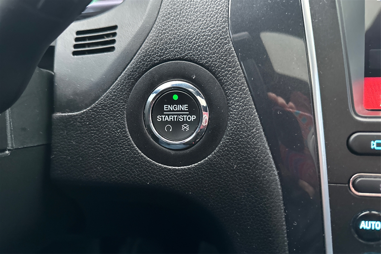 Ford Explorer Limited 4D SUV 4WD 2018