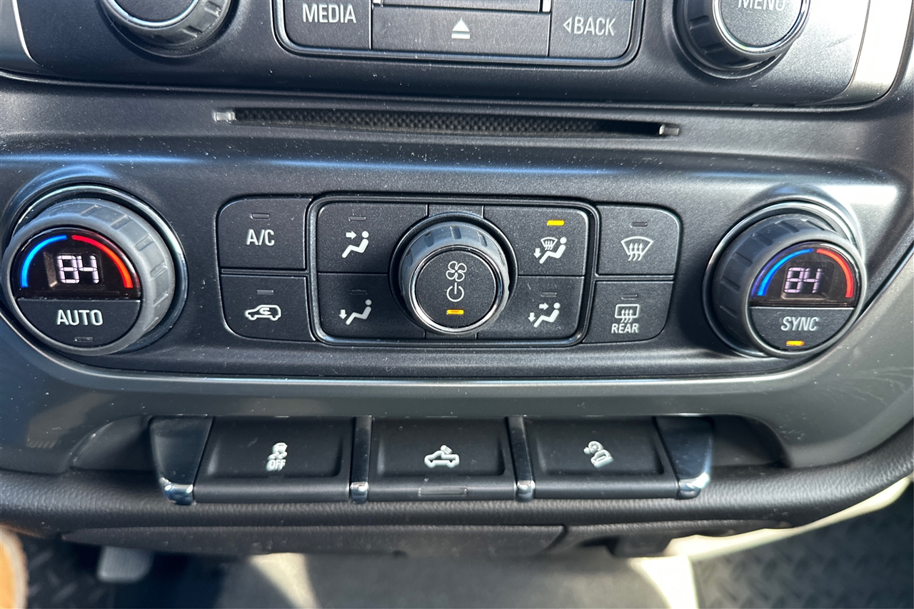 Chevrolet Silverado 1500 1LT Crew Cab 4WD 2018