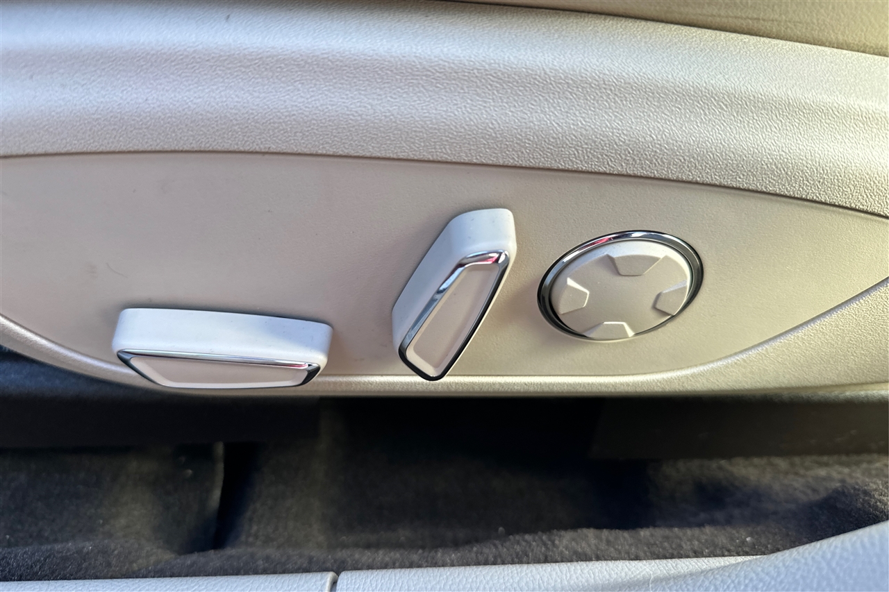 Lincoln MKZ Reserve 4D Sedan FWD 2019