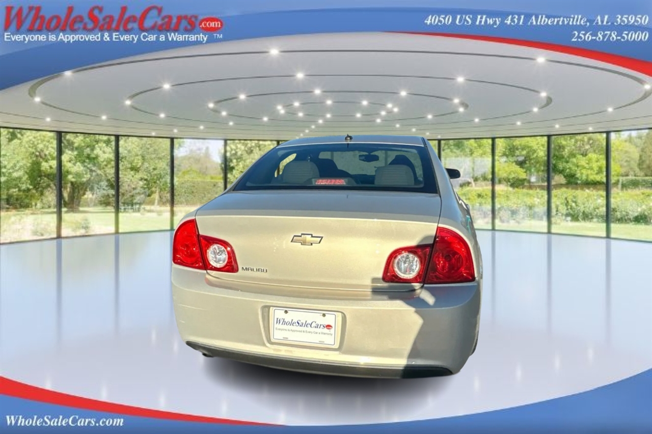 Chevrolet Malibu LS 4D Sedan 2011