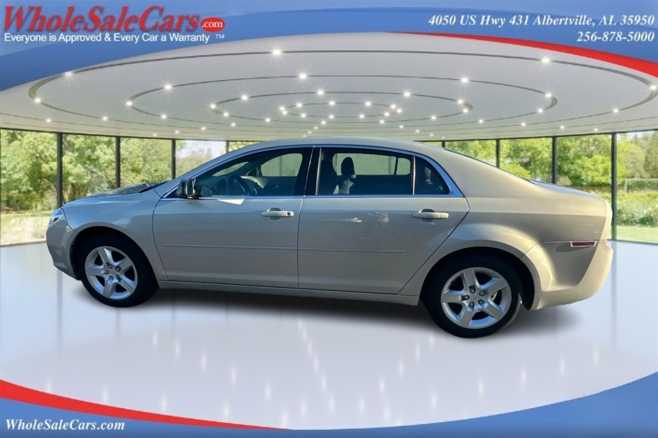 Chevrolet Malibu LS 4D Sedan 2011