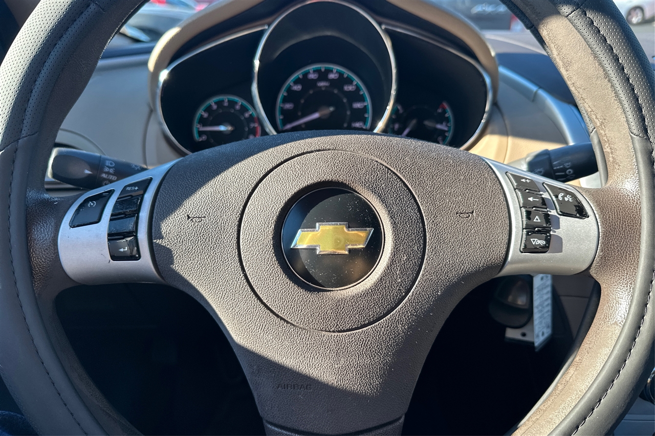 Chevrolet Malibu LS 4D Sedan 2011