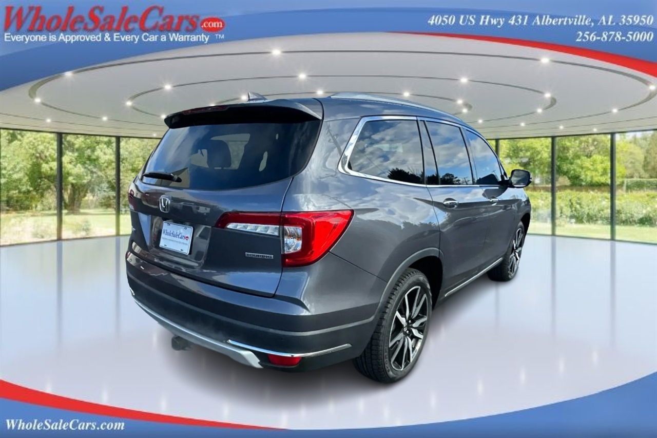Honda Pilot Touring 4D SUV FWD w/CapChrs 2022