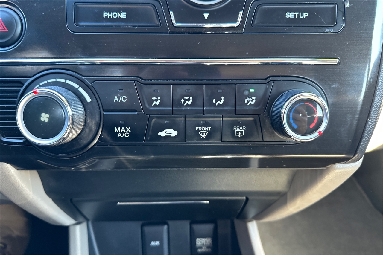 Honda Civic 4-Door Sedan 2013