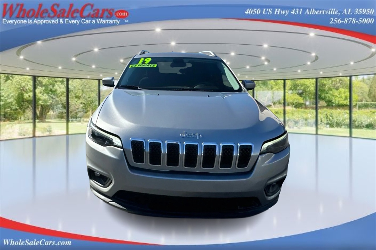 Jeep Cherokee Latitude 4D SUV FWD 2019