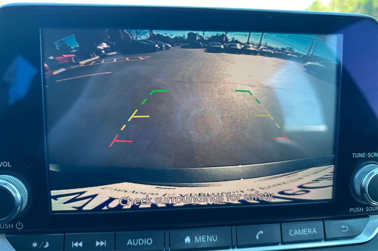 Nissan Altima SR 4D Sedan 2.5 2021