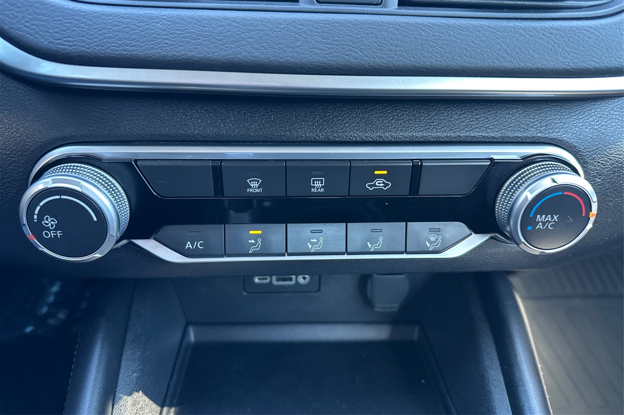 Nissan Altima SR 4D Sedan 2.5 2021