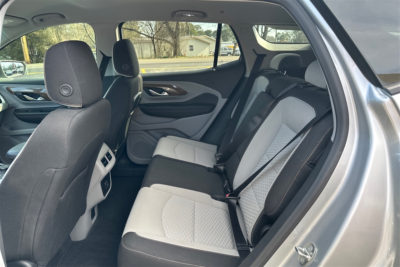 GMC Terrain SLE 4D SUV FWD 2020