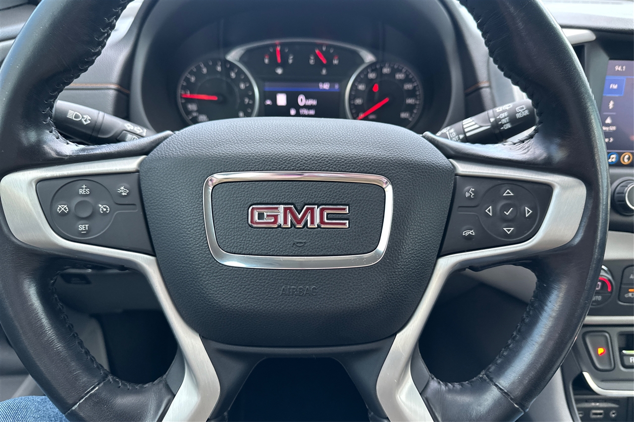 GMC Terrain SLE 4D SUV FWD 2020