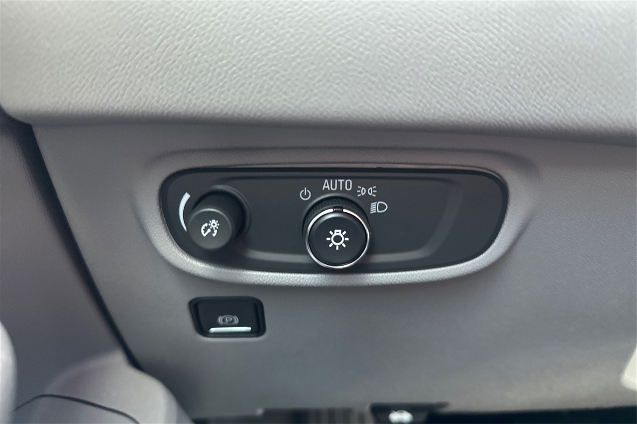 GMC Terrain SLE 4D SUV FWD 2020