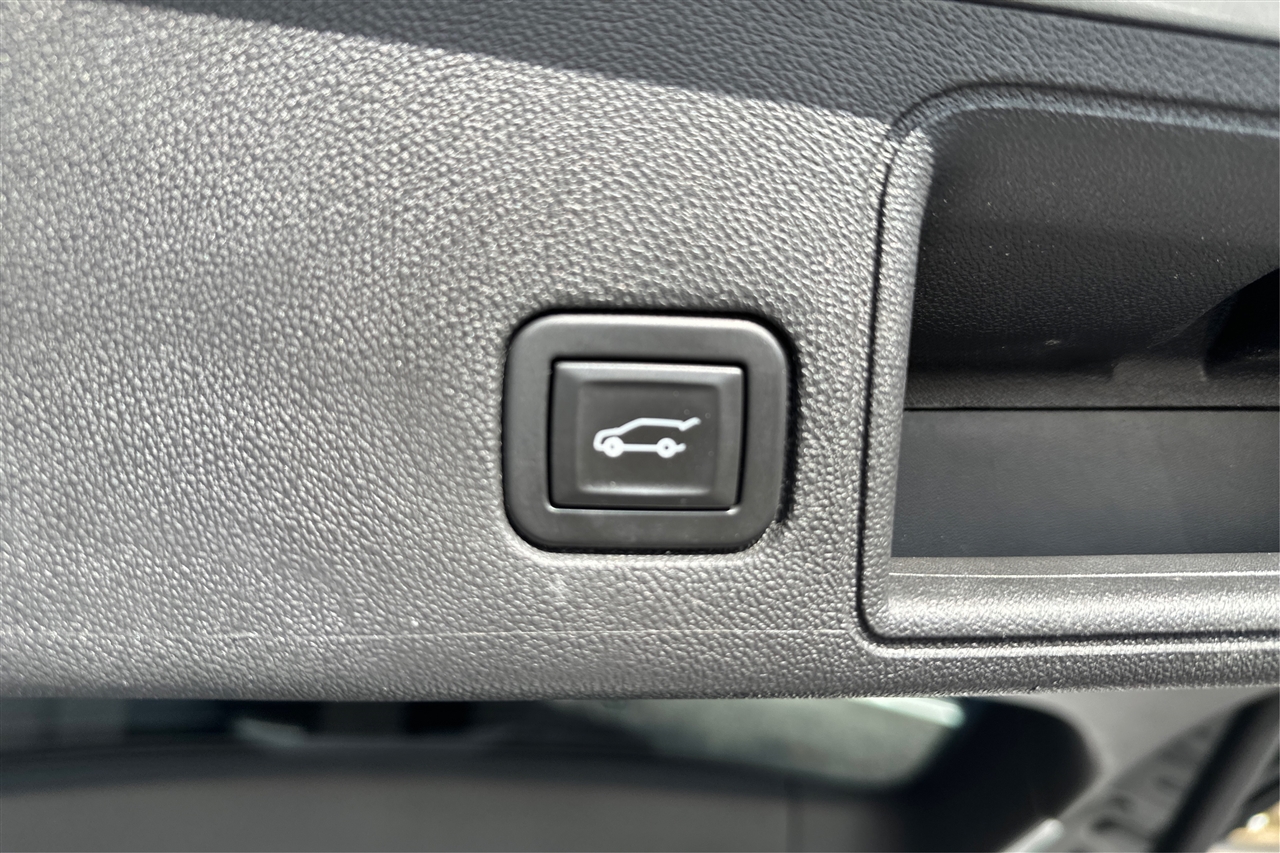 GMC Terrain SLE 4D SUV FWD 2020