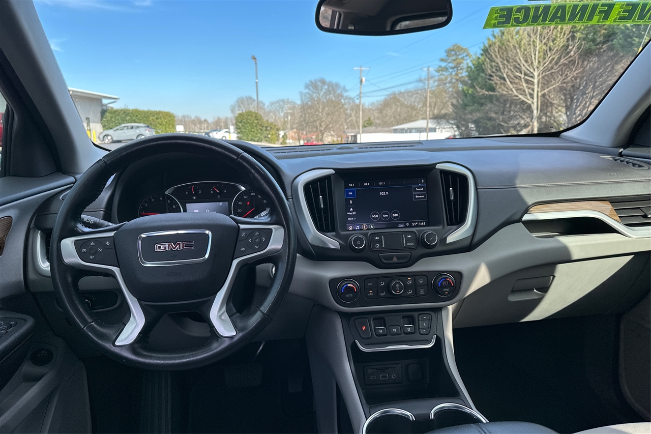 GMC Terrain SLE 4D SUV FWD 2020