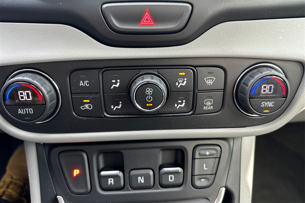 GMC Terrain SLE 4D SUV FWD 2020